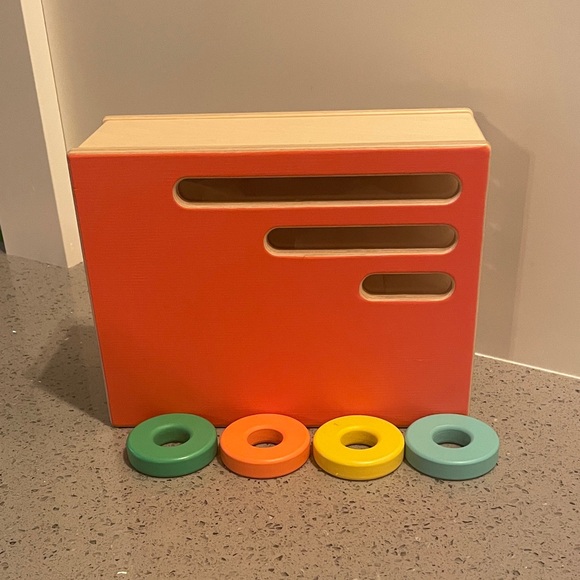 LOVEVERY Other - Lovevery Count and Slide Ring Chute